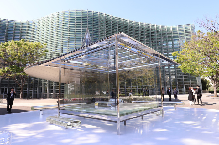 Tokujin Yoshioka displays a glass made tea house April 16, 2019, Tokyo, Japan   A glass made Japanese style tea house  Kou an , designed by Japanese artist Tokujin Yoshioka is displayed  at the ground of the National Art Center in Tokyo at a press preview on Tuesday, April 16, 2019. The tea house which was debuted at Venice Biennale art exhibition will be displayed for public from April 17 through May 10.        Photo by Yoshio Tsunoda AFLO 