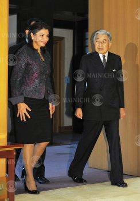 Luncheon with His Majesty the Emperor, President of Costa Rica Emperor Akihito of Japan meets with Costa Rican President Laura Chinchilla Miranda at the Bamboo Room of the Imperial Palace on December 8, 2011 at 11:44 p.m.  photo by Masaru Nishimoto.