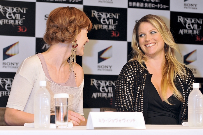 Milla Jovovich and Ali Larter, Sep 03, 2010 : Actress Milla Jovovich(L), Ali Larter, attend a press conference for the film 