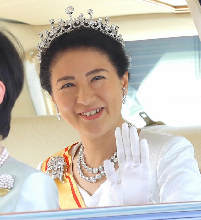 New Empress Masako enters the Imperial Palace for the  Asami Ceremony after Accession to the Throne. New Empress Masako enters the Imperial Palace for the  Asami Ceremony after Accession to the Throne  at Hanzomon Gate of the Imperial Palace at 10:48 a.m. on May 1, 2019  photo by Yuki Miyatake .