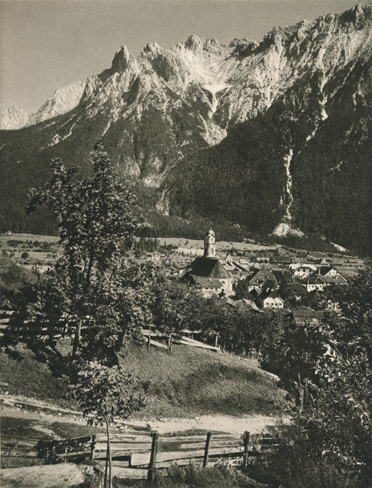 'Mittenwald: Karwendel-Gebirge', 1931. From Deutschland by Kurt Hielscher. [F. A. Brockhaus, Leipzig, 1931]