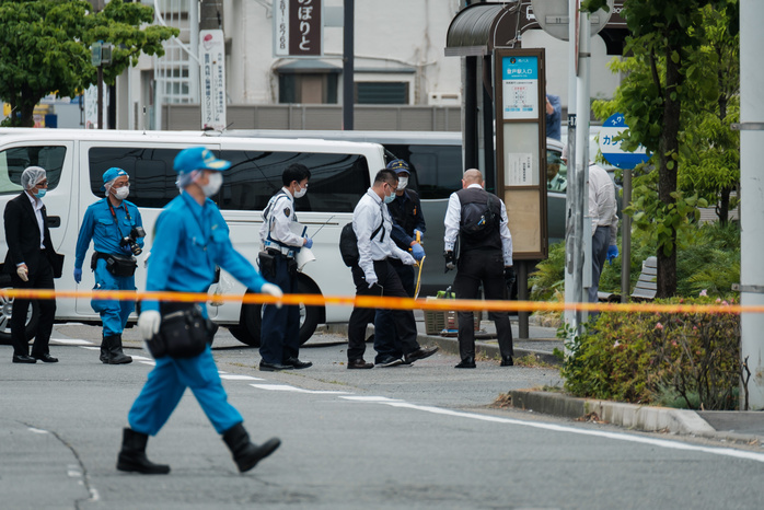 Kawasaki mass stabbing Forensic police officers from Kanagawa prefecture search for evidence and clue after a mass stabbing close to Noborito station on May 28, 2019 in Kawasaki, Japan. According to media reports, 16 people, including elementary school children, were stabbed by a man on 28 May before stabbing himself. May 28, 2019  Photo by Nicolas Datiche AFLO   JAPAN  FRANCE OUT