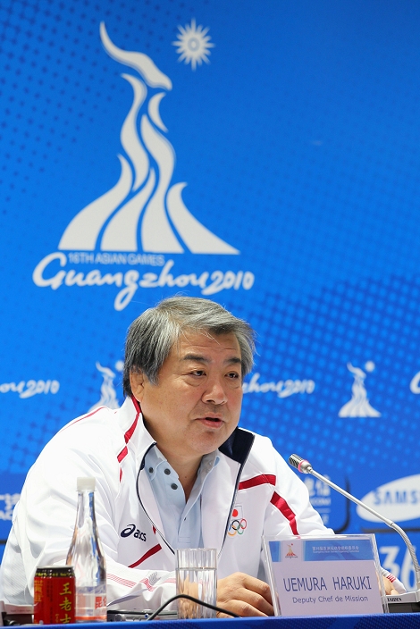 Guangzhou Asian Games Press Conference of the Japanese Athletes Haruki Uemura  JPN , NOVEMBER 10, 2010   Asian Games : Haruki Uemura of Japan attends press conference during 16th Asian Games Guanghzou at Main Press center, Guanghzou, China.  Photo by AFLO SPORT   1090 .