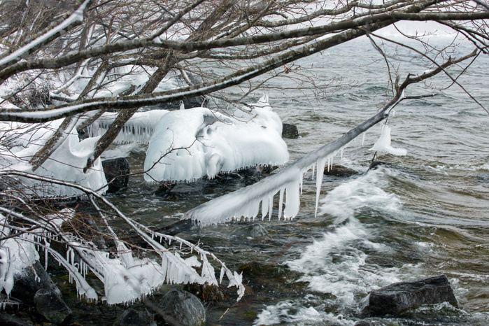 Splash ice in Lake Towada, Aomori Prefecture