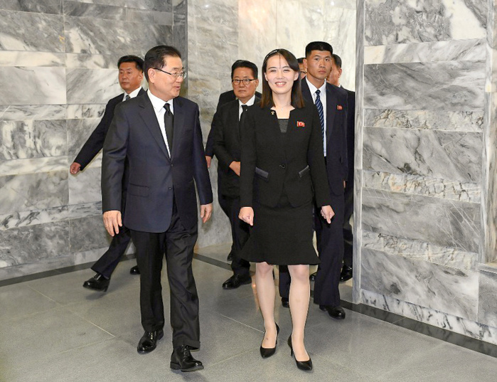 Kim Yo Jong meets Chung Eui Yong to deliver a condolence call and condolence flowers for Lee Hee Ho at the Tongilgak building in Kaesong Kim Yo Jong and Chung Eui Yong, June 12, 2019 : Kim Yo Jong  front R , younger sister of North Korean leader Kim Jong Un, talks with Chung Eui Yong  L , South Korea s top national security advisor during a meeting to deliver a condolence call and condolence flowers on her brother s behalf at the Tongilgak building on the northern side of the truce village of Panmunjom in the Demilitarised zone  DMZ  separating the two Koreas in Kaesong, North Korea, in this picture released by South Korean Ministry of Unification. Kim delivered a condolence call and condolence flowers for former South Korean first lady Lee Hee ho, the widow of former President Kim Dae jung. Lee died in Seoul on June 10 at age 96. Picture taken on June 12, 2019. EDITORIAL USE ONLY  Mandatory Credit: South Korean Ministry of Unification Handout AFLO   NORTH KOREA 