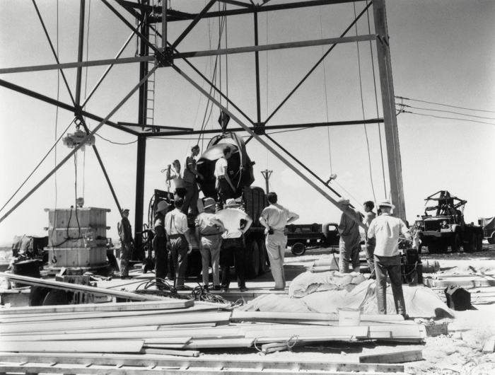  World Events Manhattan Project  July 16, 1945  The Trinity device, the world s first atom bomb, being raised onto its support tower. The bomb was the culmination of the Manhattan Project to design and build a bomb capable of releasing the energy of the atom. It was detonated at the Alamagordo Test Site in New Mexico USA on 16 July 1945, and had an explosive power equivalent to 21,000 tons of TNT. Like the bomb that destroyed Nagasaki on 9 August 1945, Trinity used plutonium as its fuel. The first bomb used in anger, that dropped on Hiroshima on 6 August 1945, used uranium.