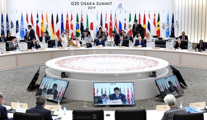 Heads of State and Government at Session 3 of the G20 Summit Leaders of the G20 countries attend Session 3 of the G20 Summit in Suminoe Ward, Osaka, June 29, 2019  Photo by Noriomi Takeuchi 