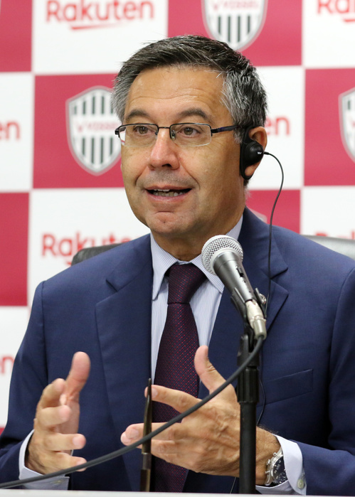 FC Barcelona and Vissel Kobe announced their collaboration deal July 27, 2019, Kobe, Japan   FC Barcelona president Josep Maria Bartomeu speaks at a press conference in Kobe wrestern Japan on Saturday, July 27, 2019. FC Barcelona and Vissel Kobe announced their agreementd for a collaboration deal of personnel exchange, mutual dispatch of academy players and sharing scouting know how for one year.     Photo by Yoshio Tsunoda AFLO 