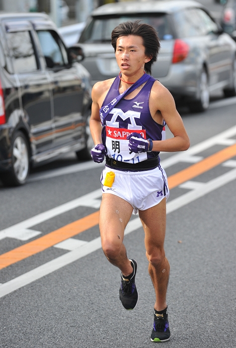 The 87th HAKONE EKIDEN Return route, Section 8 Hirotada Kishimoto  Meiji , JANUARY 3, 2011   Athletics : the 87th Hakone Ekiden Race, The 8th section at Hakone, Kanagawa, Japan. SPORT   1035 .