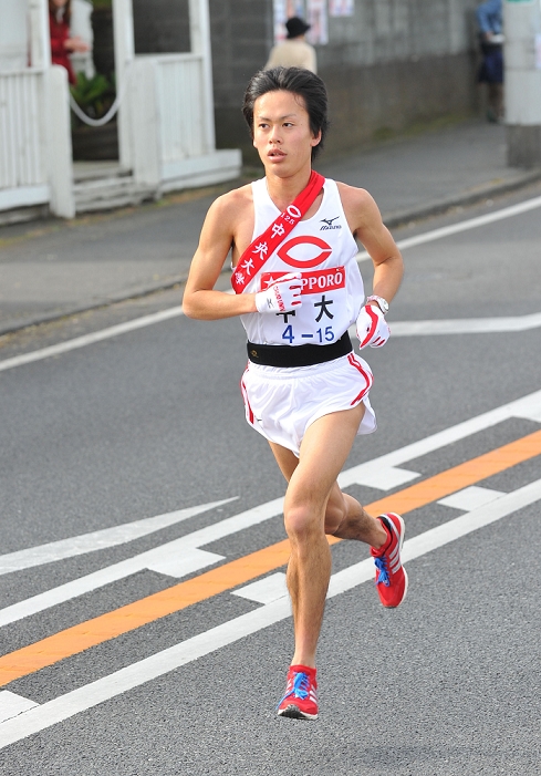The 87th HAKONE EKIDEN Return route, Section 8 Kota Shinjo  Cyuo , JANUARY 3, 2011   Athletics : the 87th Hakone Ekiden Race, The 8th section at Hakone, Kanagawa, Japan.  Photo by AFLO SPORT   1035  