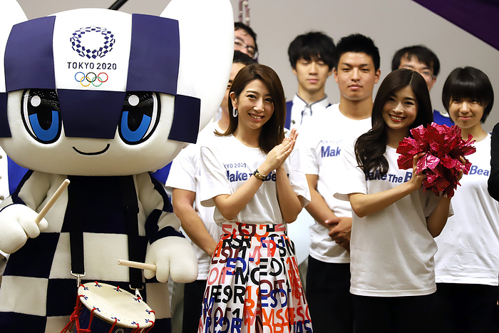 Tokyo 2020 Olympics and Paralympics committee introduce  Make The Beat   project September 6, 2019, Tokyo, Japan   Japanese violinist Mayu Kishima  C  and model Honoka Tsuchiya  R  clap their hands while Tokyo 2020 Olympics mascot Miraitowa beats a drum as Tokyo 2020 organizing committee will launch a cheering and encourage project for athletes  Make The Beat   in Tokyo on Friday, September 6, 2019. .    Photo by Yoshio Tsunoda AFLO 