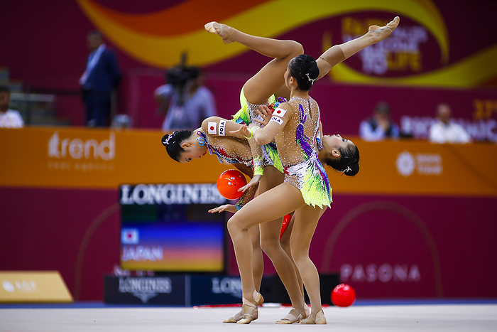 37th FIG Rhythmic gymnastics, Rhythmische Sportgymnastik, RSG World Championships  21.09.2019 National Group Japan  Rie Japan team performs with 5 balls during the 37th Rhythmic Gymnastics World Championships Group All Around Final at National Gymnastics Arena in Baku, Azerbaijan, September 21, 2019.  Photo by AFLO 