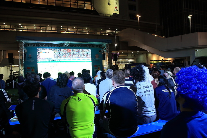 2019 Rugby World Cup Rugby fans watch the 2019 Rugby World Cup public viewing at the Chofu Fanzone area in Chofu, west Tokyo, Japan on October 6, 2019.  Photo by Marine Press Japan AFLO 