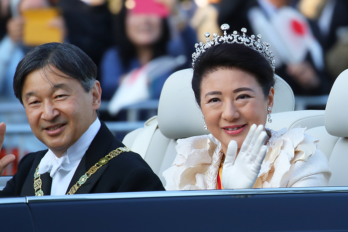 Emperor Naruhito s enthronement parade Japan s Emperor Naruhito and Empress Masako wave to well wishers during their royal parade to mark the enthronement of Japanese Emperor Naruhito in Tokyo, Japan on Sunday, November 10, 2019.  Photo by AFLO 