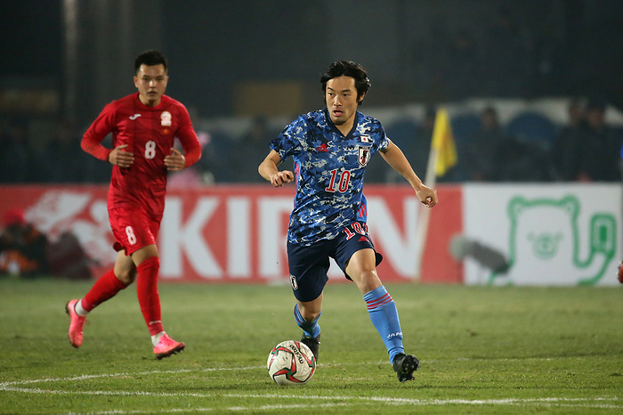 2022 FIFA World Cup Asia 2nd Preliminary Round Japan s Shoya Nakajima during the FIFA World Cup Qatar 2022 Asian Qualifier Second Round Group F match between Kyrgyzstan 0 2 Japan at Dolen Omurzakov Stadium in Bishkek, Kyrgyzstan, November 14, 2019.  Photo by JFA AFLO 
