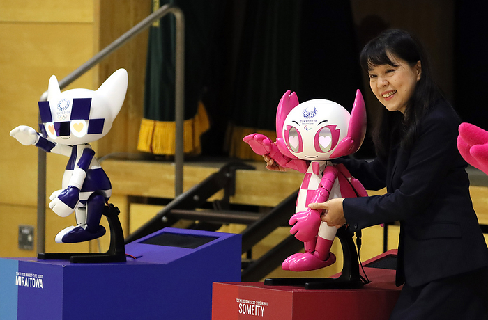 Tokyo 2020 Olympics mascot Miraitowa robot and Paralympics mascot Someity robot demonstrate at a school November 18, 2019, Tokyo, Japan    Tokyo 2020 Olympics mascot Miraitowa robot  L  and Paralympics mascot Someity robot  R  demonstrate master slave action before pupils at the Hoyonomori Gakuen school in Tokyo on Monday, November 18, 2019. The robots developed by Toyota Motor are part of Tokyo 2020 robot project.     Photo by Yoshio Tsunoda AFLO 