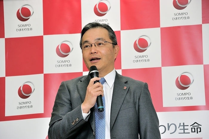 SOMPO Himawari Life Insurance Announces Medical Insurance for Diabetics SOMPO Himawari Life Insurance announced on December 19 the launch of a medical insurance policy for diabetics linked to a smartphone app. Photo shows Yasuhiro Oba, president of SOMPO Himawari Life Insurance Co.