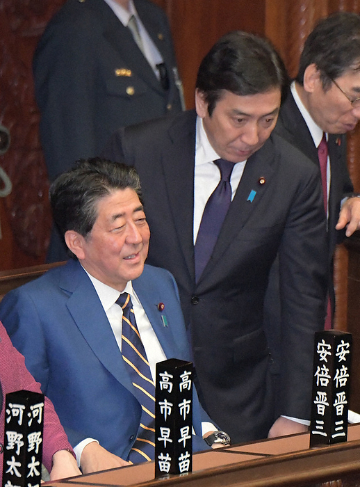 The 201st Ordinary Session of the Diet convenes. Former Minister of Economy, Trade and Industry Kazuhide Sugawara  right  of the Liberal Democratic Party greets Prime Minister Shinzo Abe before the opening of the first plenary session of the Lower House of the Diet in the National Diet on January 20, 2020  photo by Masahiro Kawada .