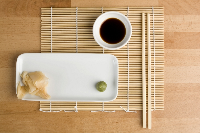 sushi Sushi plate with Wasabi, Gari and Shoyu