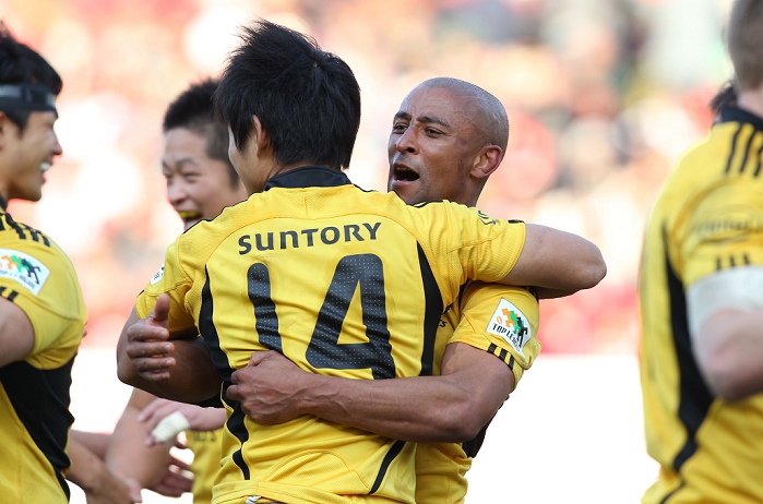 Japan Rugby Championship Final Suntory became the first Japanese team to win the championship in 9 years. George Gregan  Sungoliath , FEBRUARY 27, 2011   Rugby : The 48th Japan Rugby Football Championship Final between SANYO Electric Wild Knights 20 37 Suntory Sungoliath at Prince Chichibu Memorial Stadium, Tokyo, Japan.  Photo by YUTAKA AFLO SPORT   1040  