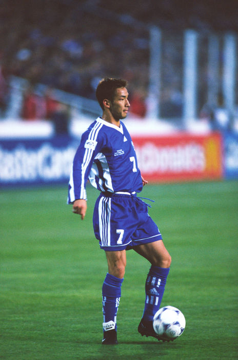 Hidetoshi Nakata (World All Stars), Hidetoshi Nakata
DECEMBER 4, 1997 - Football : Hidetoshi Nakata #7 of World All Stars in action during the exhibition match between World All Stars 5-2 Europe All Stars before the World Cup draw at Stade Velodrome in Marseille, France.
(Photo by Enrico Calderoni/AFLO SPORT) [0391].
