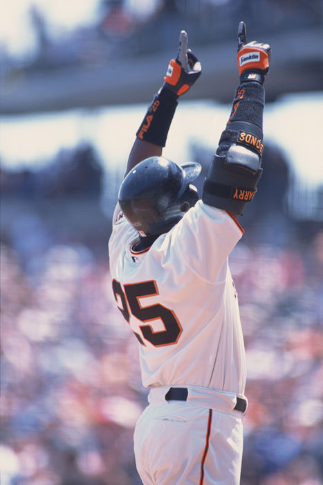 Barry Bonds (Giants),
2002 - MLB : Barry Bonds #25 of the San Francisco Giants poses during the game.
(Photo by Hitoshi Mochizuki/AFLO) [0449]
