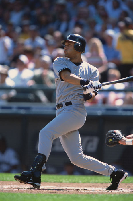 Derek Jeter (Yankees),
2002 - MLB : Derek Jeter #2 of the New York Yankees swings during the game.
(Photo by Hitoshi Mochizuki/AFLO) [0449]