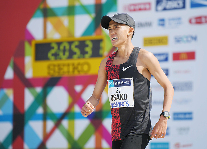 2020 Tokyo Marathon Goal Osako becomes the newest Japanese marathon runner Suguru Osako, the top Japanese finisher, March 1, 2020 photo date 20200301 place Marunouchi, Tokyo, in front of the Imperial Palace