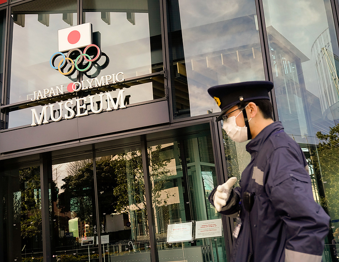 Coronavirus fears in Tokyo March 3, 2020, Tokyo, Japan   A security guard stands outside the Japan Olympic Museum which is closed temporarily due to the coronavirus outbreak fears in Tokyo. While the number of coronavirus cases in Japan remains high, a large number of events and facilities have either been cancelled or closed temporarily during the outbreak.  Photo by AFLO 