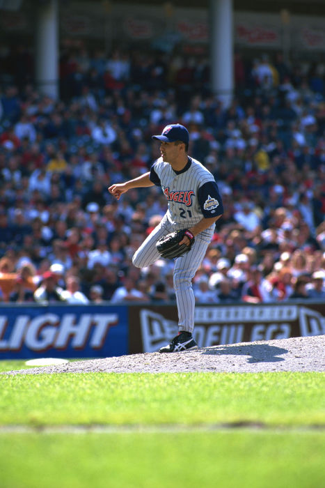 Shigetoshi Hasegawa (Angels),.
2000 - MLB : Anaheim Angels pitcher Shigetoshi Hasegawa #21 pitches during the game.
(Photo by AFLO) [0672].