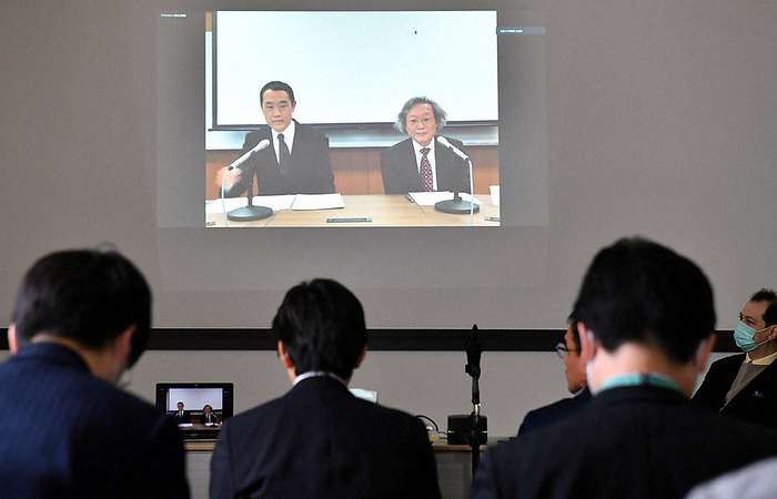 Shinichi Mochizuki, a professor at Kyoto University s Institute for Mathematical Analysis, holds an online press conference to announce the publication of a paper in an academic journal that proves the  ABC prediction. Shinichi Mochizuki, a professor at Kyoto University s Institute for Mathematical Analysis, and Masaki Kashiwabara  right , a specially appointed professor at the institute, and Yasukio Tamagawa, a professor at Kyoto University, hold an online press conference after the publication of a paper in an academic journal that claims to have proved the  ABC prediction.