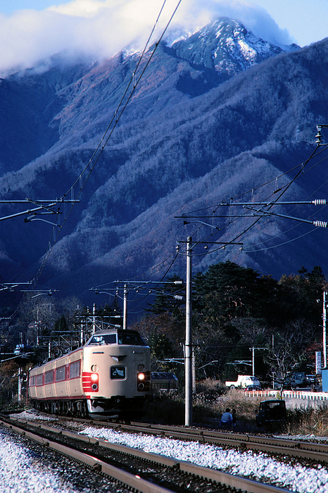 Gunma Limited Express  Toki , Mt. Tanigawa  November 1982  Gunma Limited Express  Toki  Tanigawadake