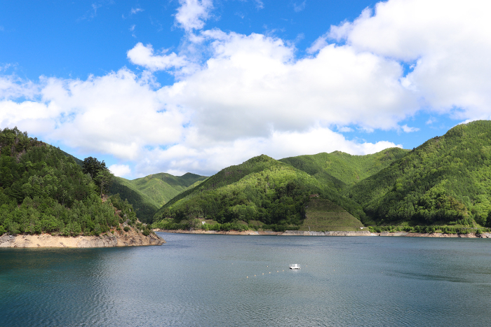 Okumikawa Lake (Minamisaki Village, Nagano Prefecture)