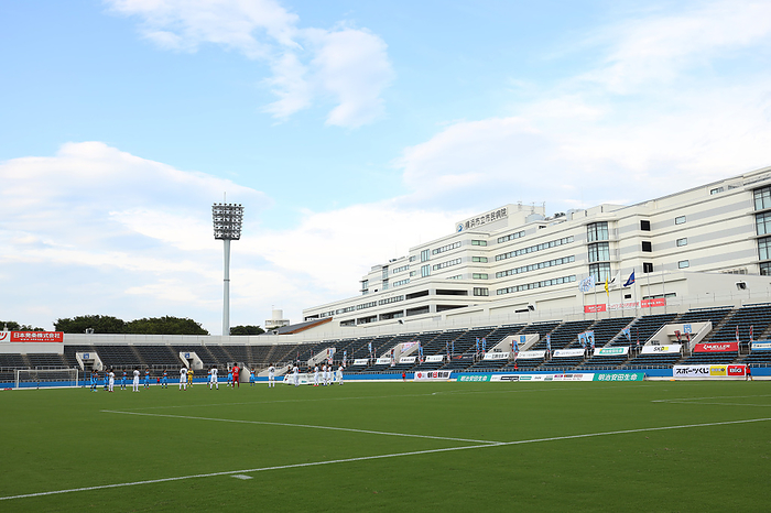 2020 J3 League Thanks to Medical Professionals Y.S.C.C. Yokohama team group, Kataller Toyama team group JULY 5, 2020   Football   Soccer :. Players pay honor to healthcare workers for their effort before 2020 J3 League match between Y.S.C.C. Yokohama 3 4 Kataller Toyama at NHK Spring Mitsuzawa Football Stadium in Kanagawa, Japan.  Photo by Yohei Osada AFLO SPORT 