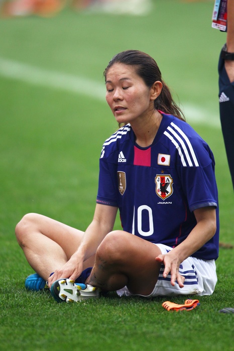 London Olympics Asian Final Qualifying Round Homare Sawa  JPN  September 8, 2011   Football   Soccer : Homare Sawa of Japan looks dejected after the Women s Asian Football Qualifiers Final Round for London Olympic Match between Japan 1 1 North Korea at Shandong Provincial Stadium, Jinan, China.   Photo by AFLO SPORT   1045 .