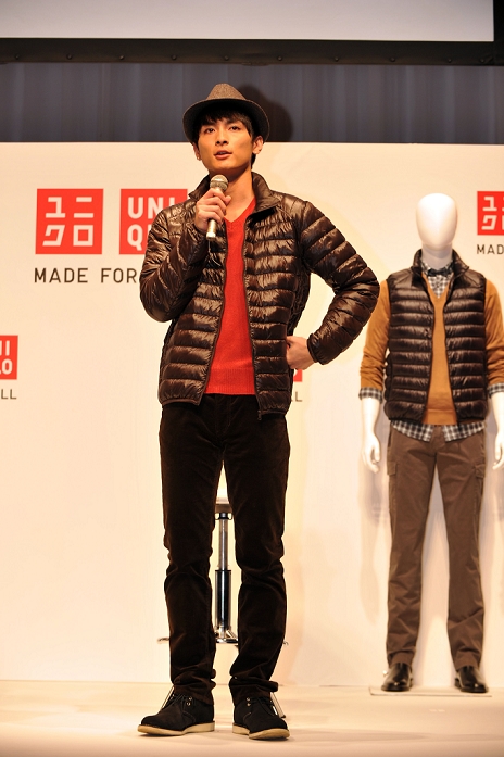 UNIQLO announces new  New Ultra Light Down  product line Kengo Kora, Sep 22, 2011 : Launch of  Ultra Light Down  by Uniqlo in Tokyo,Japan.