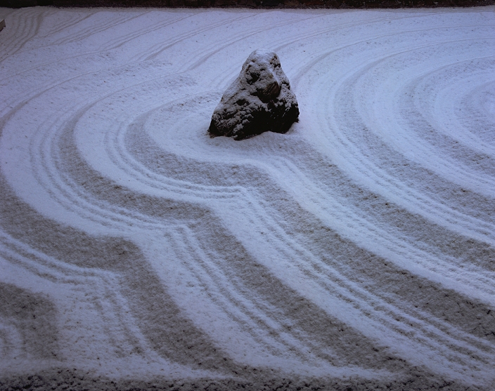 Snowy Karesansui  dry landscape  at Zuifuin Temple, Daitokuji Pagoda, Kyoto, Japan Garden design: Mirei Shigemori