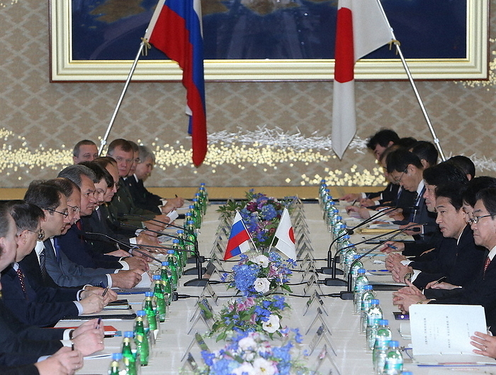 Japan Russia Ministerial Conference on Foreign and Defense Affairs  2 plus 2   representative photo   Foreign Minister Fumio Kishida  third from right  addresses the Japan Russia Ministerial Conference on Foreign and Defense Affairs  2 plus 2 . The fourth from left is Defense Minister Itsunori Onodera, the fourth from left is Russian Foreign Minister Lavrov, and the fifth from left is Russian Defense Minister Shoigu at the Iikura diplomatic mission of the Foreign Ministry in Minato ku, Tokyo, at 9:22 a.m. on November 2, 2013  photo by representative .
