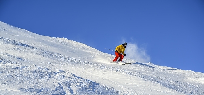 Skier, Hohe Salve ski run, SkiWelt Wilder Kaiser Brixenthal, Hochbrixen, Tyrol, Austria, Europe