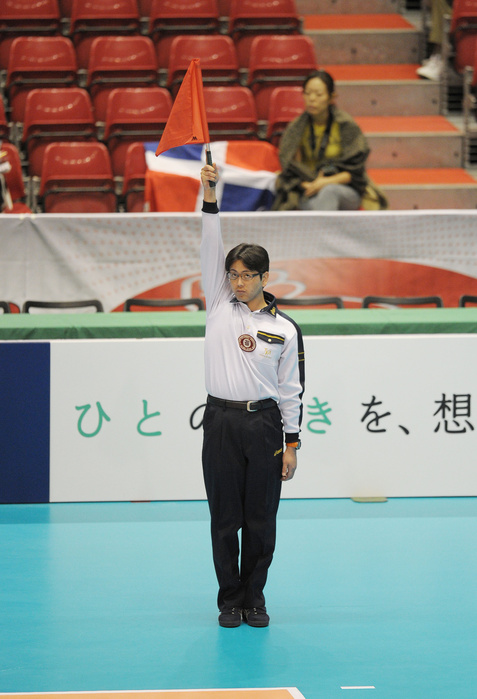 FIVB World Cup 2011 Referee, November 17 2011   Volleyball :  FIVB Women s World Cup 2011, 4th Round  match between Dominican Republic 3 2 Korea  at Tokyo Metropolitan Gymnasium, Tokyo, Japan.    Photo by AFLO SPORT   1035 
