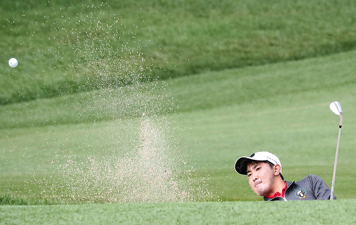 2020 Japan Open, Day 2 Takumi Kanaya shoots an approach shot from a bunker on the 4th on the second day of the Japan Open Golf Championship at Murasaki CC Sumire, Chiba, Japan, October 16, 2020.