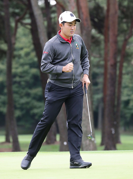 2020 Japan Open, Day 2 Takumi Kanaya poses with guts after sinking a birdie putt on the 16th on the second day of the Japan Open Golf Championship at Murasaki CC Sumire, Chiba, Japan, October 16, 2020.