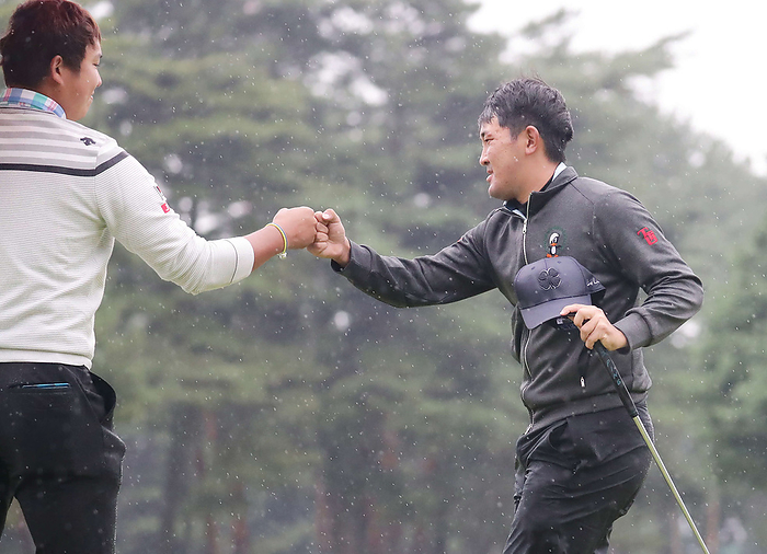 2020 Japan Open, Day 3 Takumi Kanaya and Daijiro Izumida  left  clash fists after holing out on the 18th on the third day of the Japan Open golf tournament at Murasaki CC Sumire, Chiba, Japan, October 17, 2020 photo date 20201017 photo location Murasaki CC Sumire, Chiba, Japan