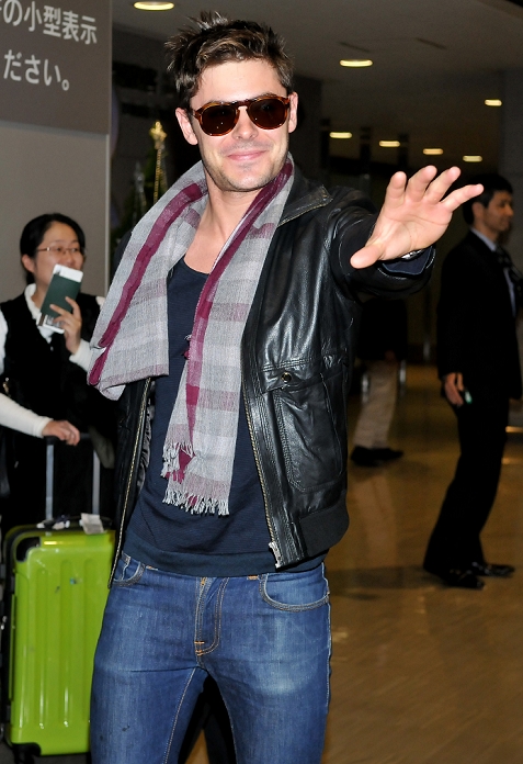 Zac Efron, Dec 13, 2011 : Actor Zac Efron arrives at Narita International Airport in Chiba prefecture, Japan on December 13, 2011. Zac visits Tokyo for promotion his film 