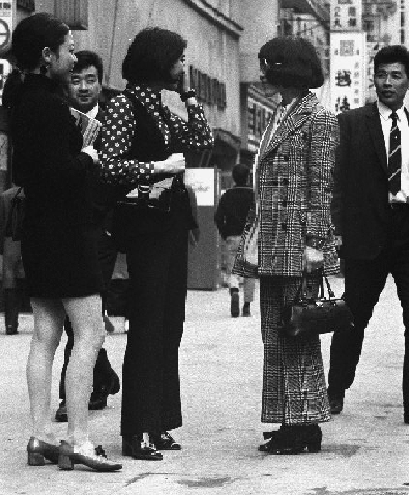    Pantaloons and miniskirts in vogue. Ginza, Tokyo  March 1969 