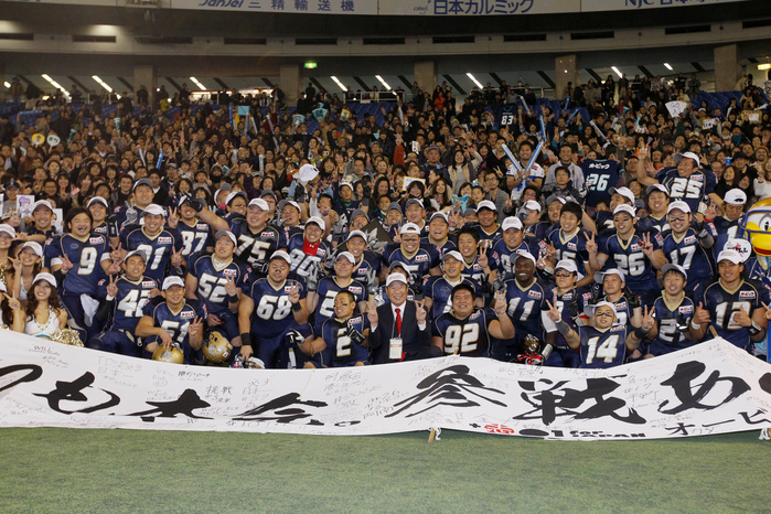 65th Rice Bowl Obic wins again Obic Seagulls team group  Seagulls , JANUARY 3, 2012   American Football : American Football Japan Championship  Rice Bowl  between Obic Seagulls 38  28 Kwansei Gakuin University Fighters at Tokyo Dome, Tokyo, Japan.  Photo by AFLO SPORT   1090 .