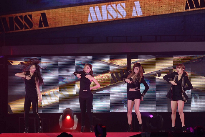     miss A, Jan 12, 2012 : The 26th Golden Disk Awards Osaka was held in Japan. A well known Korean music award took place for the first time overseas and was held for two days, starring famous Korean pop groups