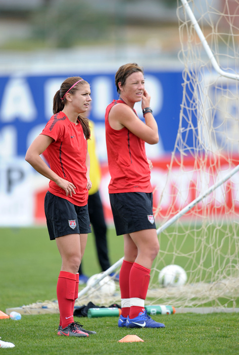 USA Practice  L to R  Alex Morgan  USA , Abby Wambach  USA , MARCH 4, 2012   Football   Soccer : USA team training during the Algarve Women s Football Cup 2012, in Albufeira, Portugal.     Photo by AFLO SPORT   1035 