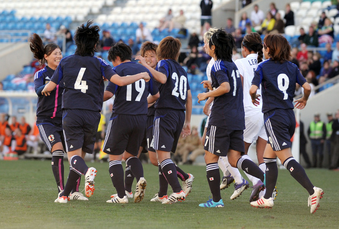 Algarve Cup Aimi Takase, Final Goal Japan team group  JPN , MARCH 5, 2012   Football   Soccer : Megumi Takase  3L  of Japan celebrates her goal during The Algarve Women s Football Cup 2012, match between Japan 1 0 United States at Estadio Algarve in Faro, Portugal.   Photo by AFLO SPORT   1035 .