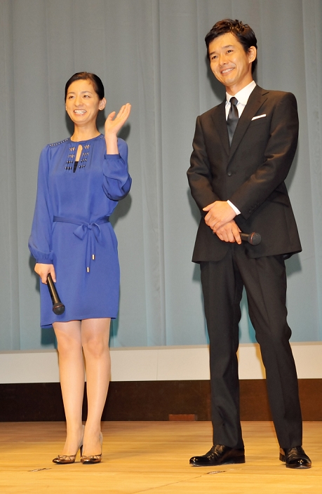 Atsuro Watabe, Machiko Ono, April 19, 2012 : Tokyo, Japan : Actor Atsuro Watanabe(R) and actress Machiko Ono attends a premiere for the film 